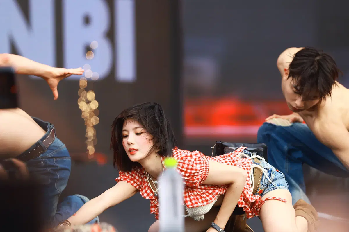 thumbnail-1